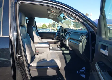 2020 Toyota Tundra Sr5 z USA, uszkodzony, nr VIN 5TFDY5F1XLX918292